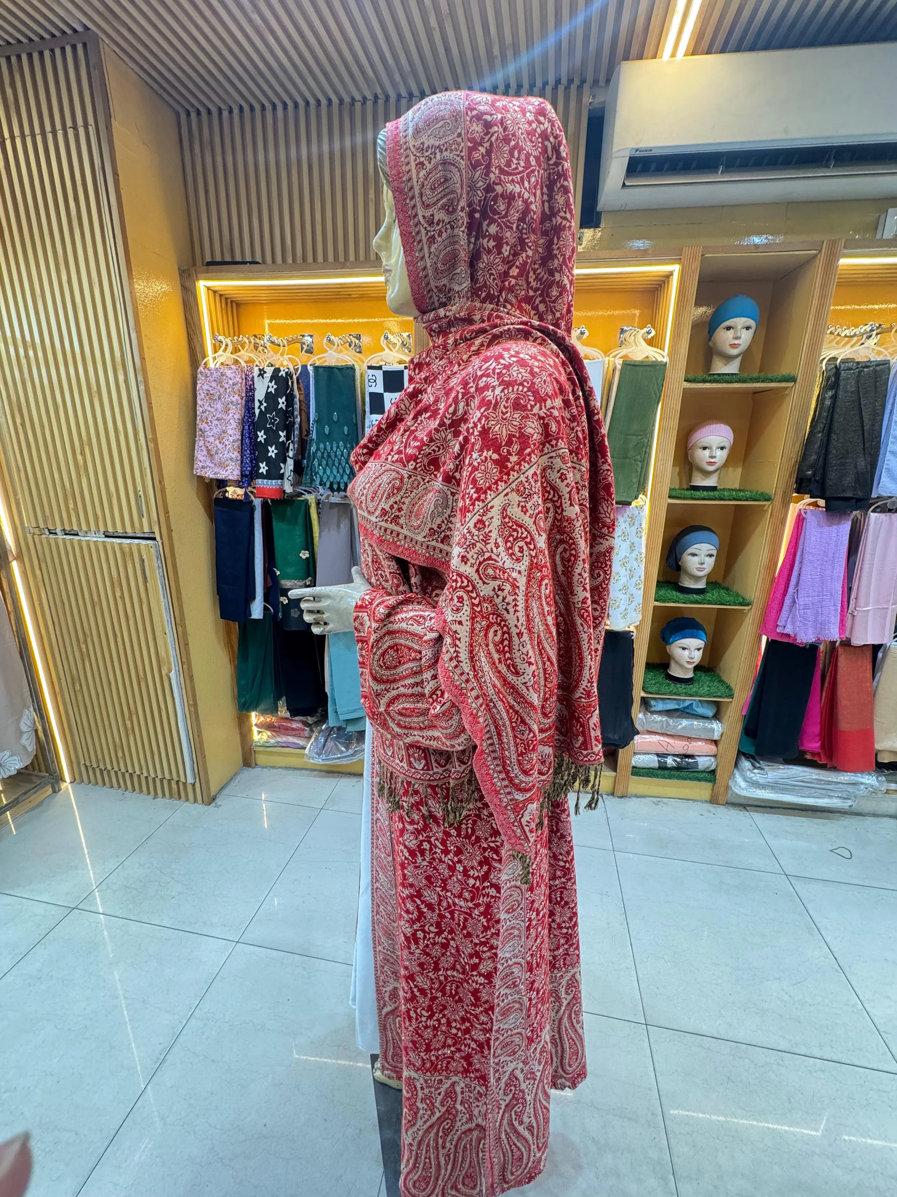 Cream Dubai Abaya